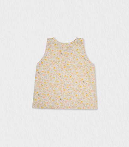 Lightweight cotton Girl Blouse Fleur for summer days.