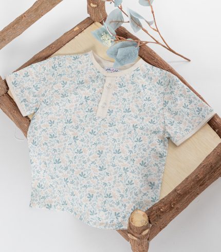 Organic cotton t-shirt with playful patterns